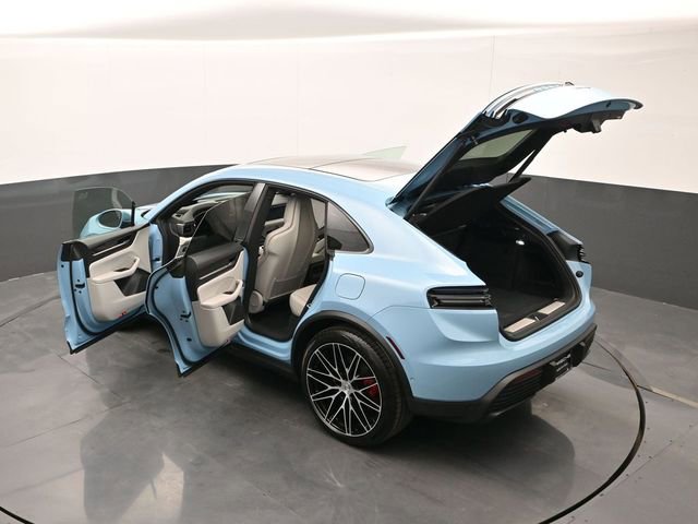 New 2026 Porsche Macan 4S Electric image 29