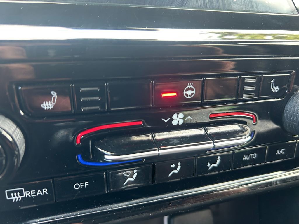 Used 2024 Jeep Grand Cherokee Altitude AWD/4WD image 36