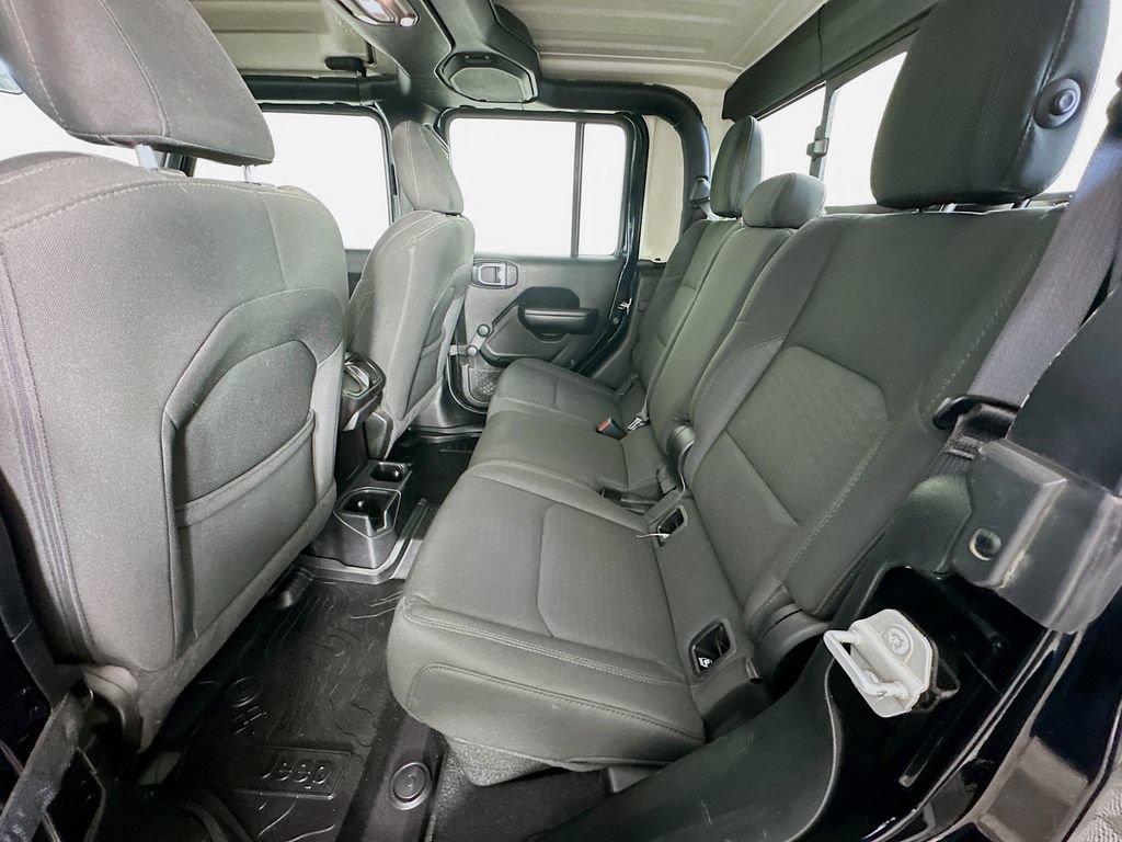 Certified 2020 Jeep Gladiator Sport AWD/4WD image 31