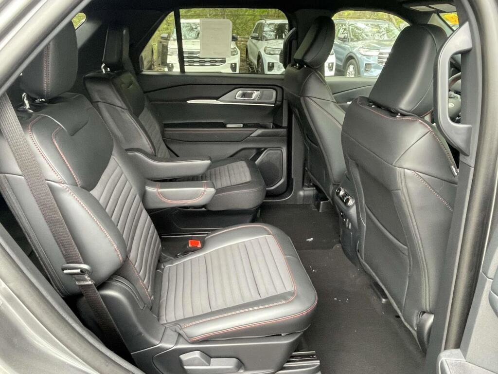 New 2026 Ford Explorer ST-Line AWD/4WD image 23