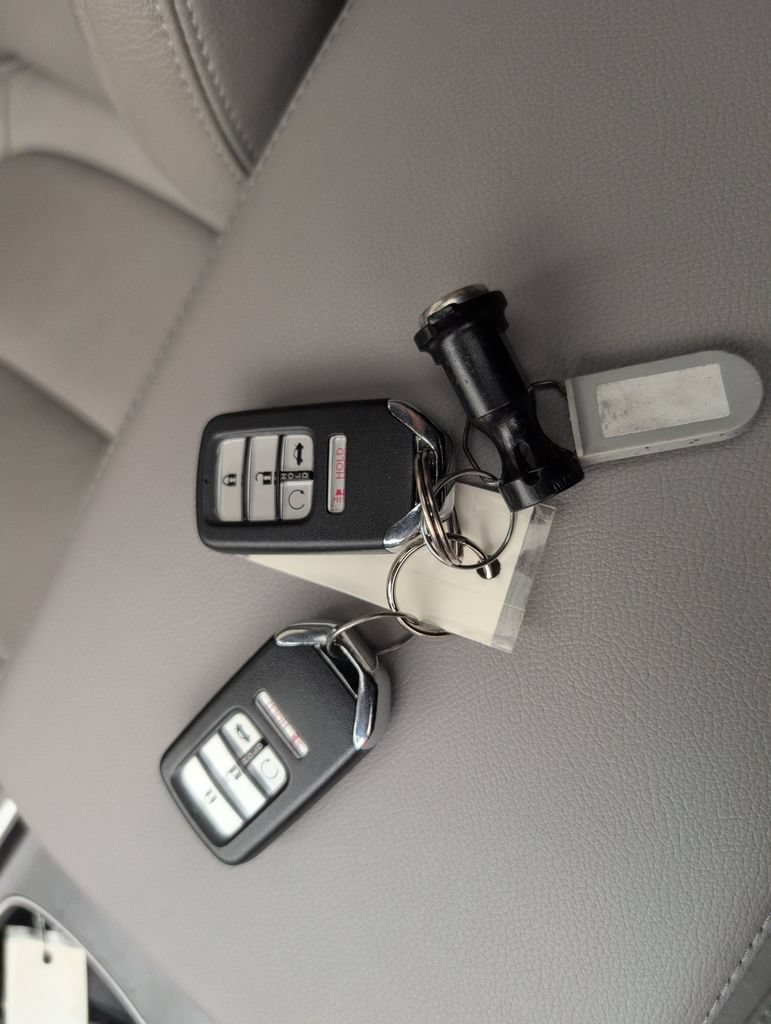 Used 2018 Honda Accord EX image 38