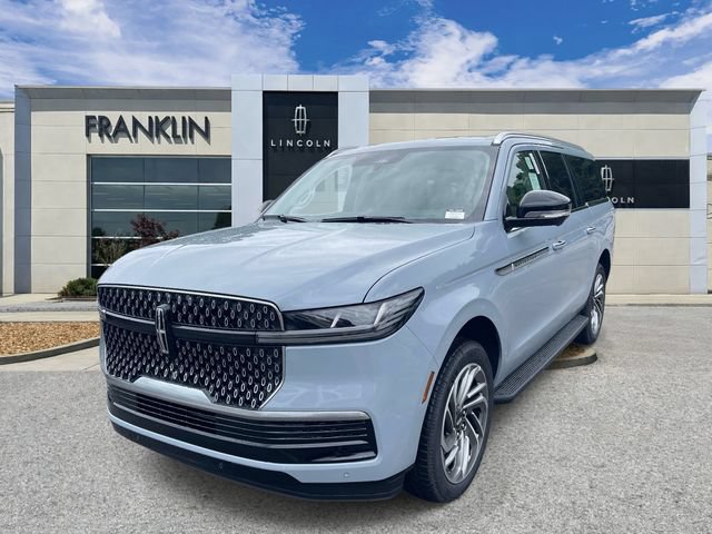New 2026 Lincoln Navigator L Premier AWD/4WD image 7