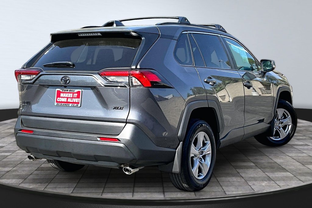 Used 2025 Toyota RAV4 XLE w/ Convenience Package FWD image 22