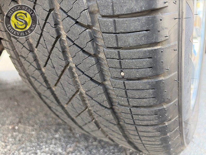 Used 2009 Cadillac Escalade EXT AWD/4WD image 10