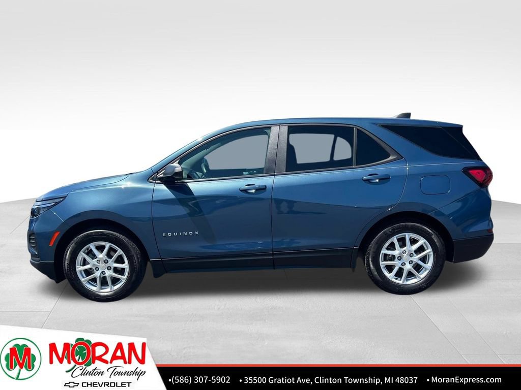 Certified 2024 Chevrolet Equinox LS w/ LS Convenience Package FWD image 3