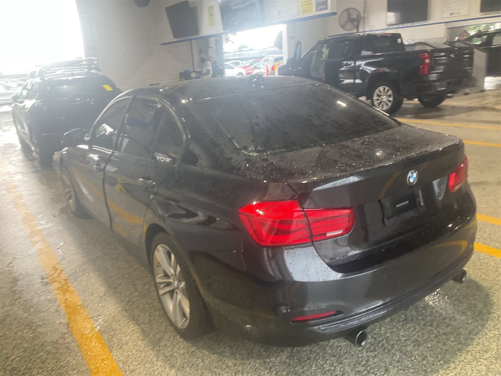 Used 2018 BMW 340i xDrive Sedan AWD/4WD image 5
