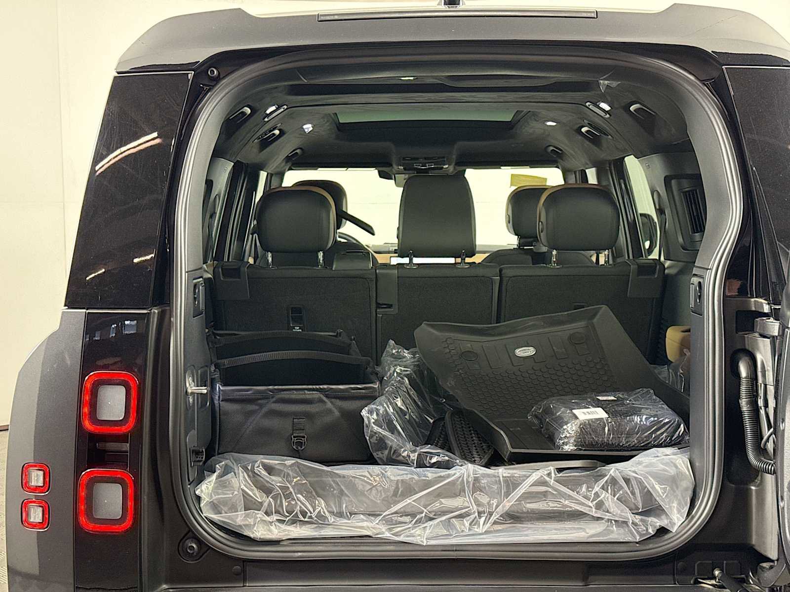 New 2026 Land Rover Defender 130 V8 AWD/4WD image 26
