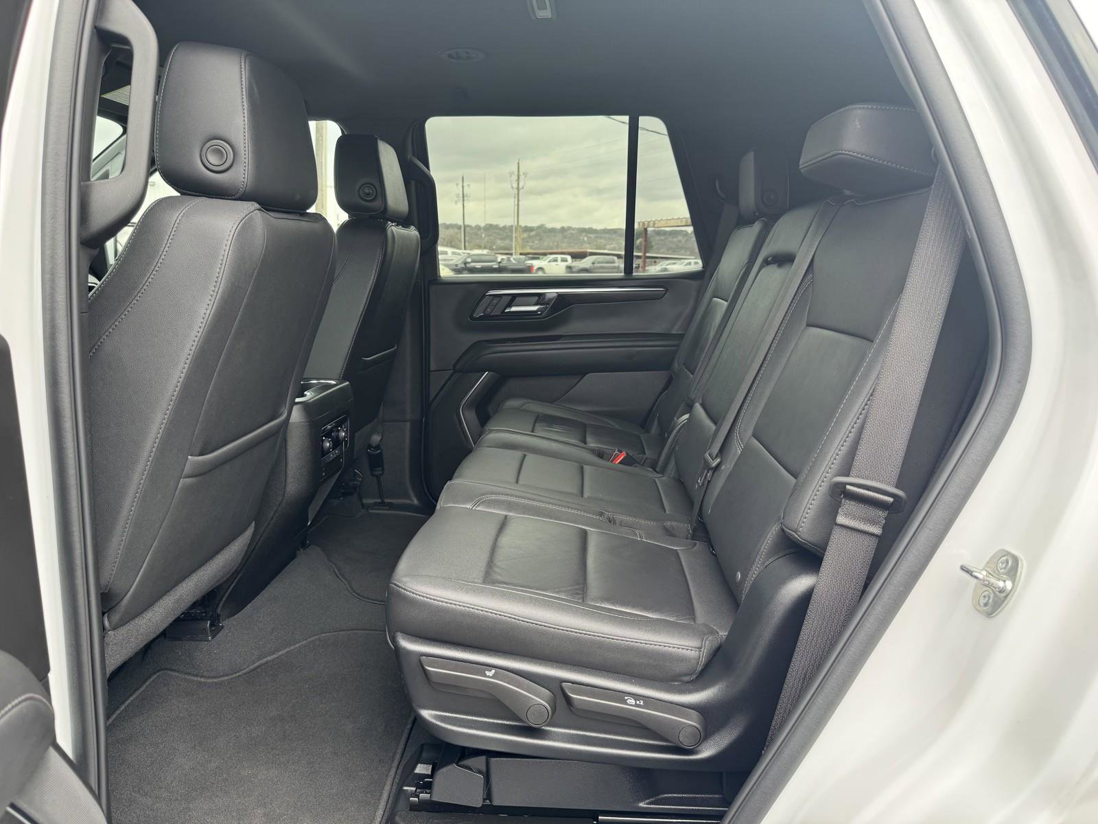 Used 2025 Chevrolet Tahoe LT image 28