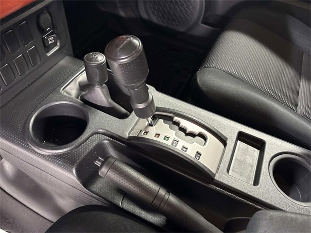 Used 2013 Toyota FJ Cruiser 4WD image 19