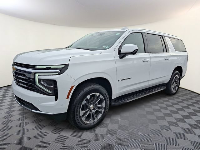 Certified 2026 Chevrolet Suburban LS w/ Max Trailering Package AWD/4WD image 3