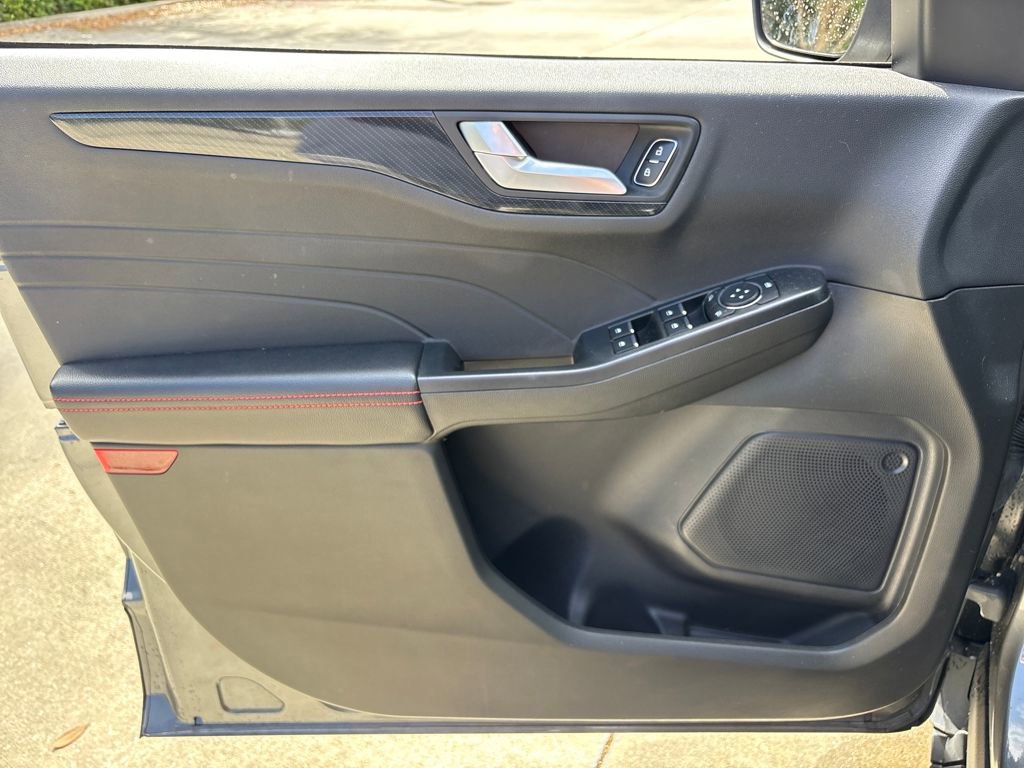 Used 2024 Ford Escape ST-Line w/ Tech Pack #1 image 15