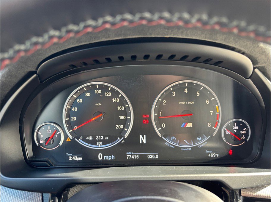 Used 2016 BMW X5 M image 29