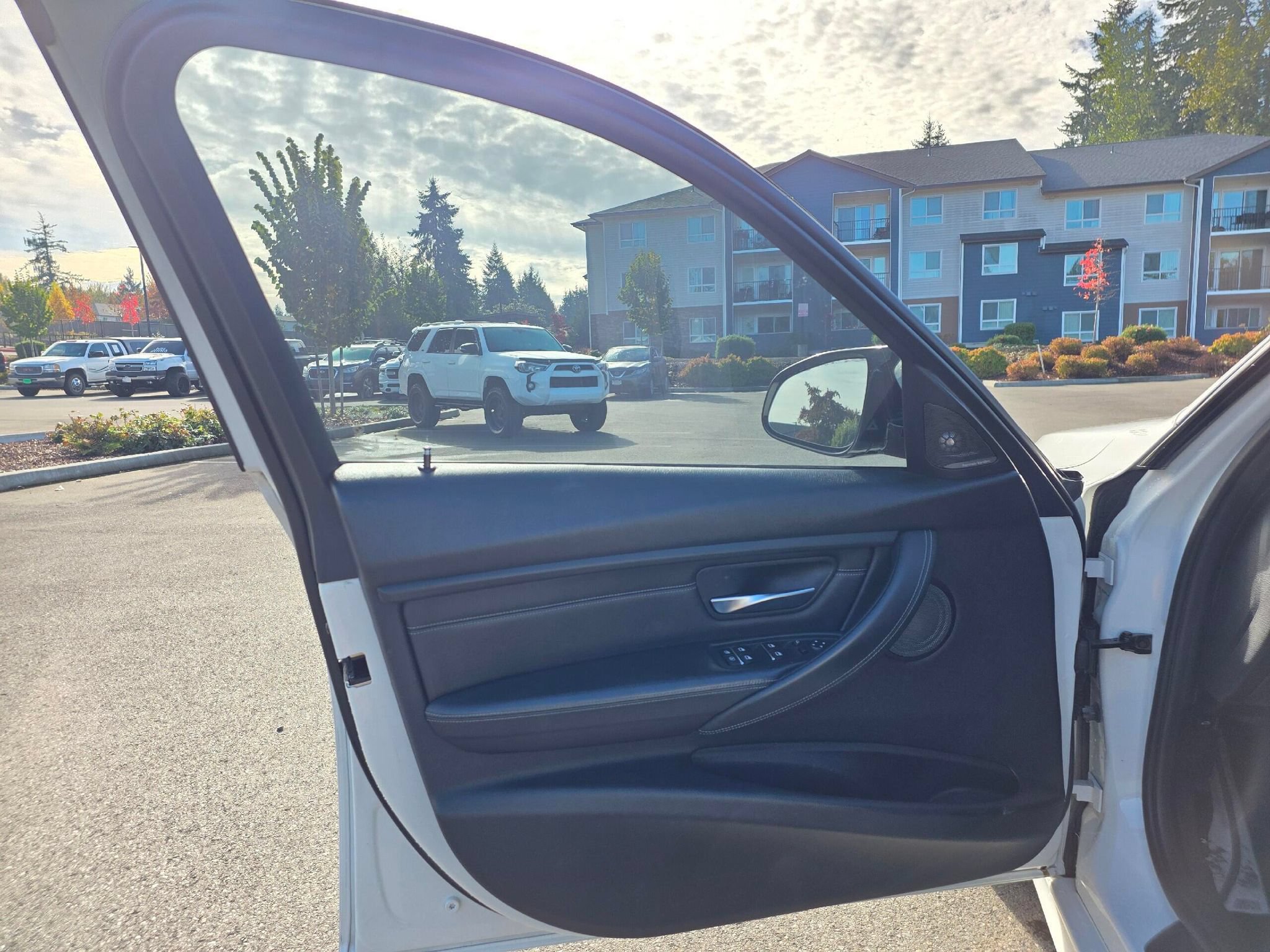Used 2016 BMW M3 RWD image 26