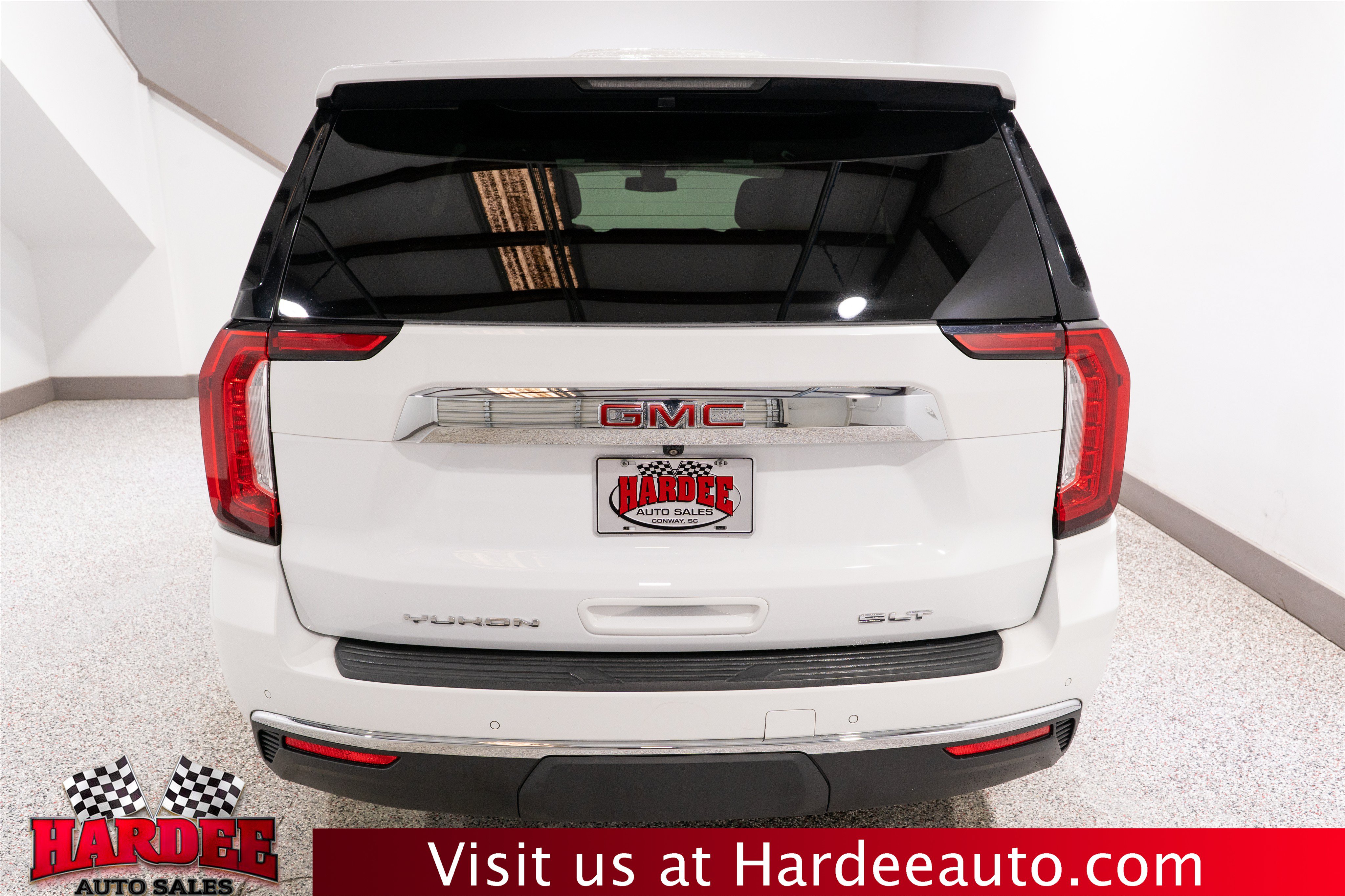 Used 2022 GMC Yukon SLT w/ SLT Premium Package RWD image 4
