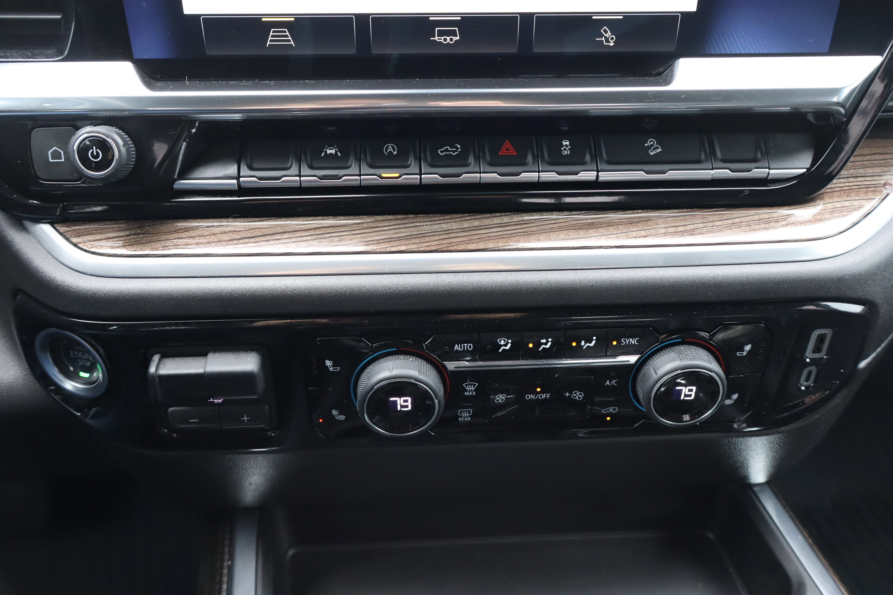 Certified 2025 Chevrolet Silverado 1500 LT Trail Boss w/ Convenience Package II image 29