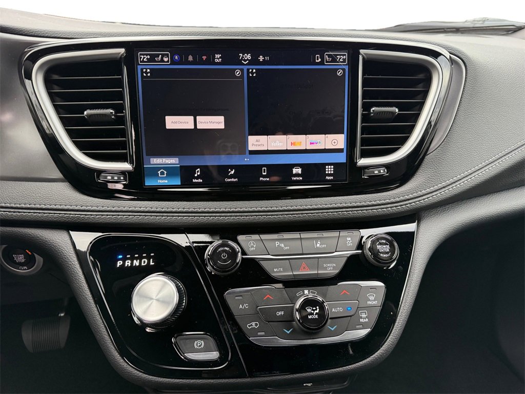 New 2026 Chrysler Pacifica Select image 11