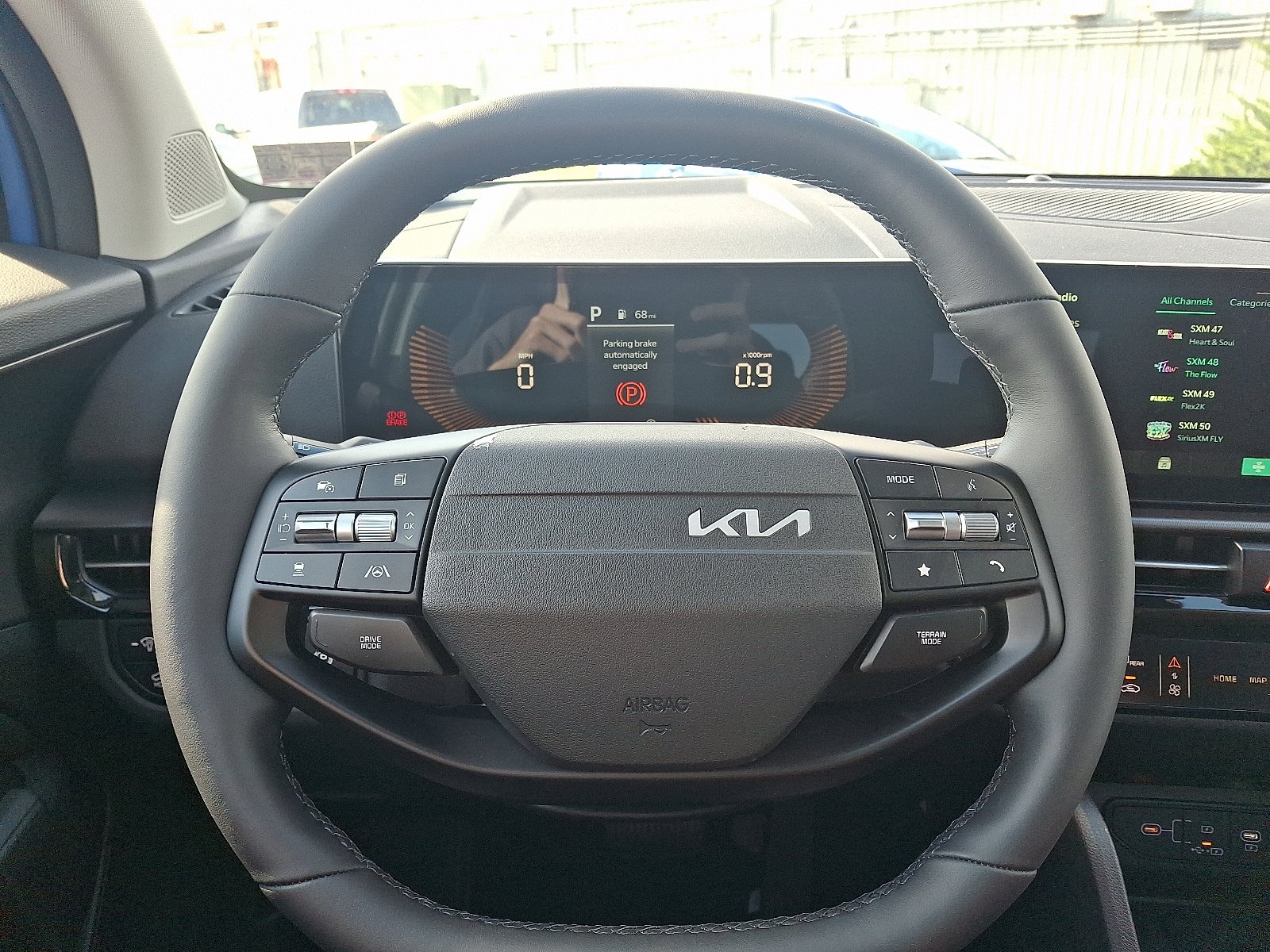 New 2026 Kia Sportage EX w/ EX Panorama Roof Package AWD/4WD image 14