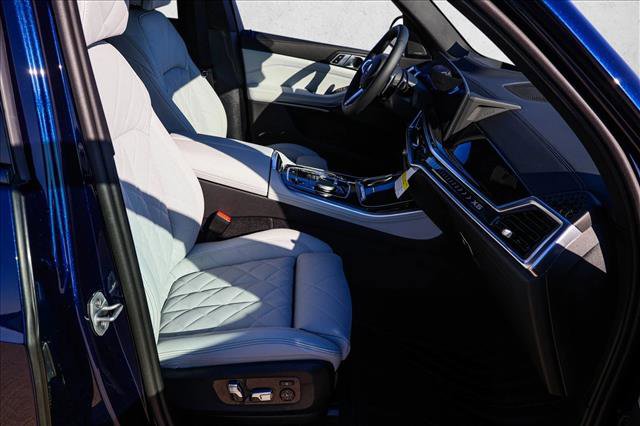 New 2026 BMW X5 xDrive50e image 25