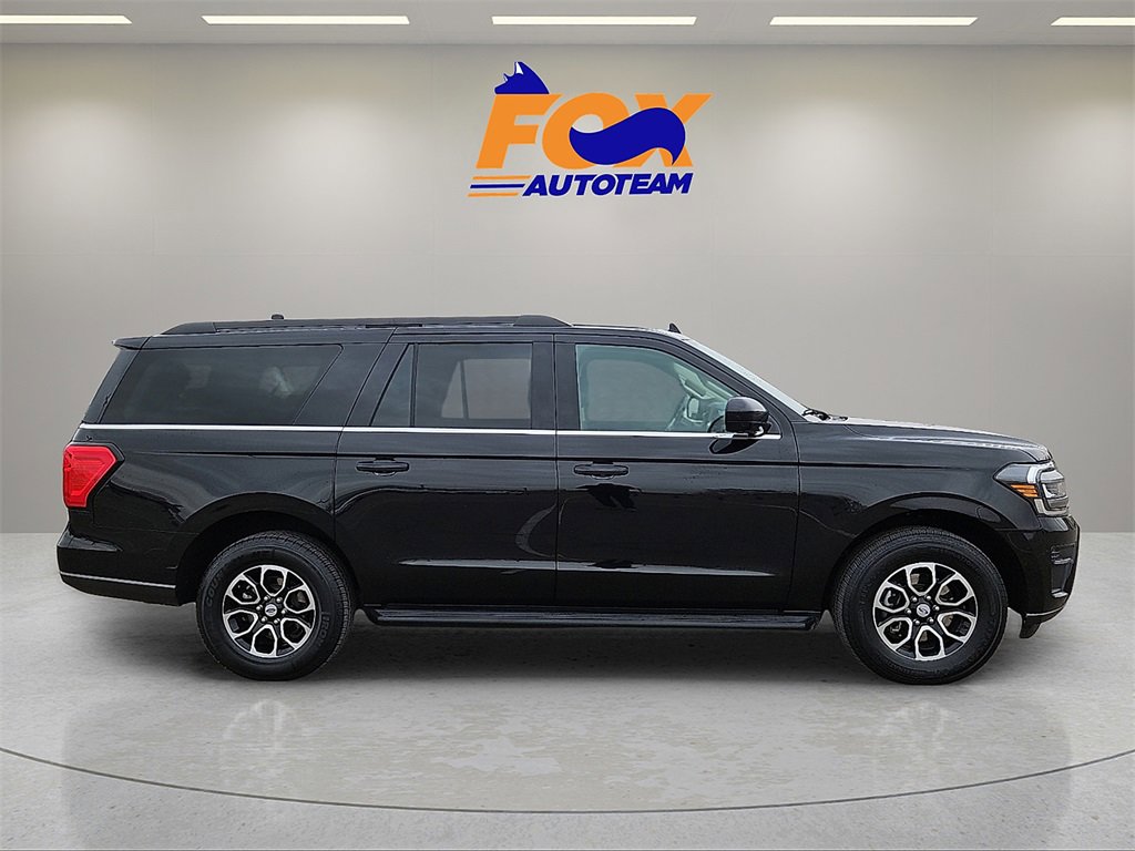Used 2024 Ford Expedition Max XLT image 6