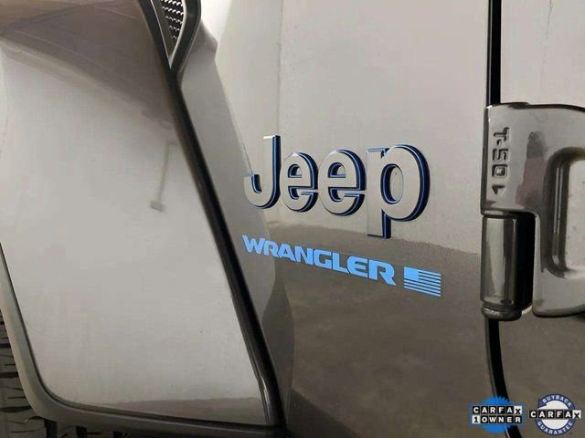 Used 2025 Jeep Wrangler Unlimited Sahara w/ Safety Group image 93