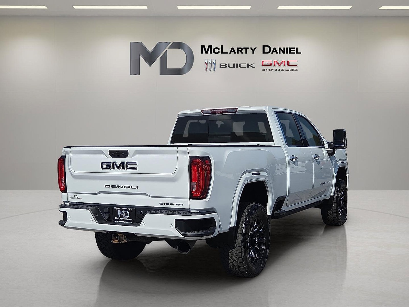 Used 2020 GMC Sierra 2500 Denali w/ Denali Ultimate Package AWD/4WD image 14
