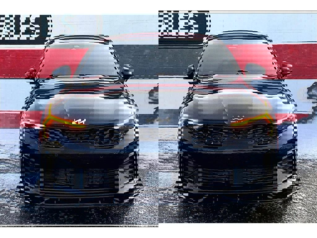 Used 2025 Kia K5 LXS image 3