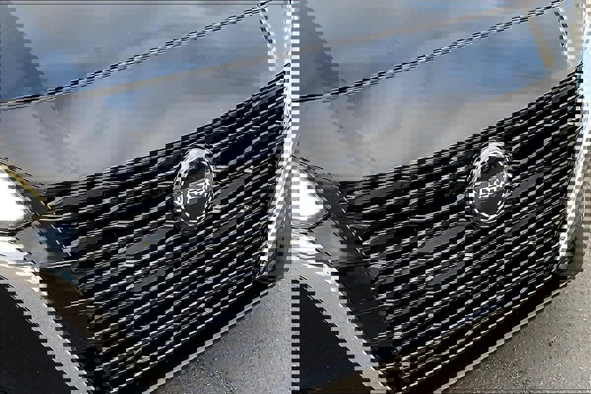 Used 2024 Nissan Altima 2.5 SV image 27