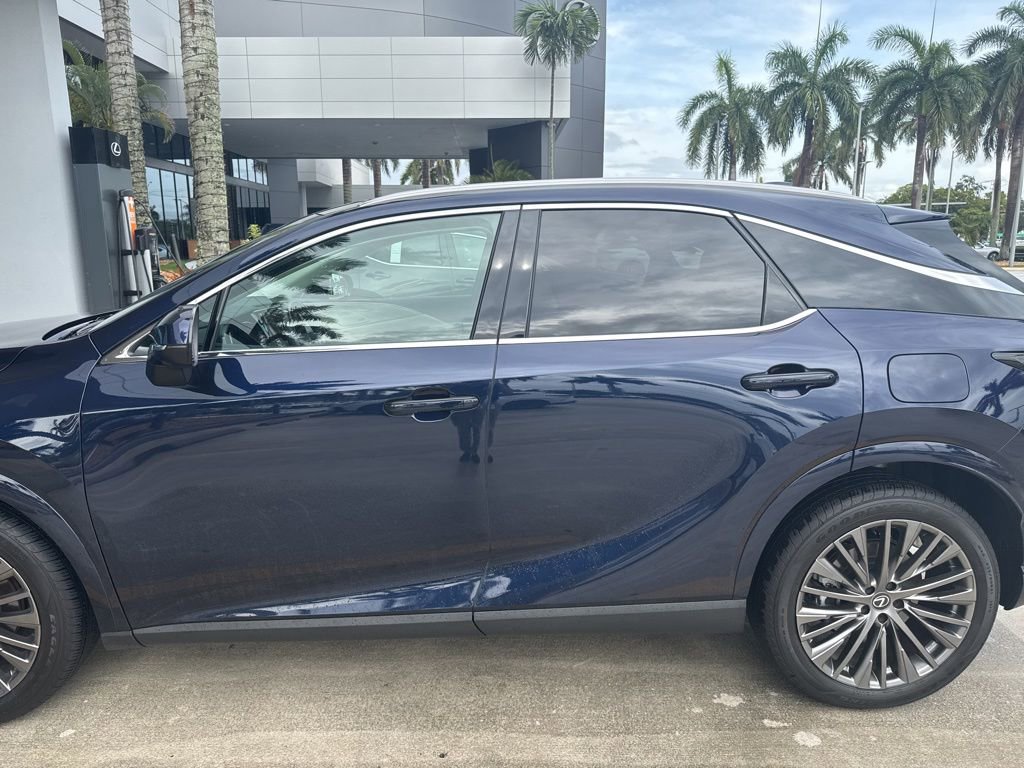 Used 2025 Lexus RX 350 FWD w/ Convenience Package image 7