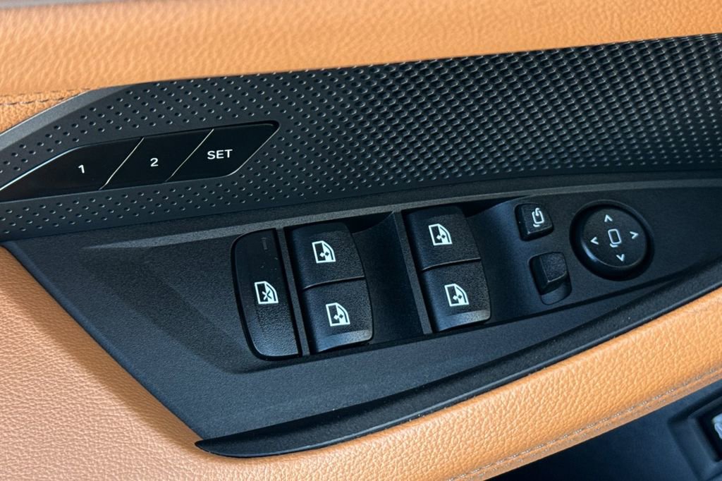 Used 2023 BMW i4 eDrive35 w/ Premium Package image 11