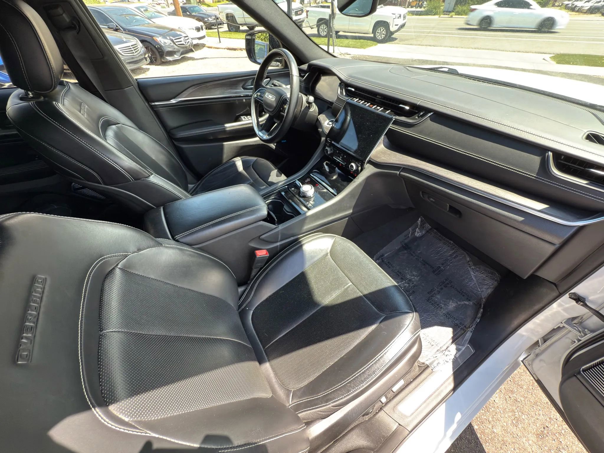 Used 2021 Jeep Grand Cherokee L Overland image 4