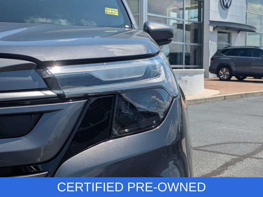 Certified 2025 Subaru Forester Limited w/ Popular Package #2 AWD/4WD image 11
