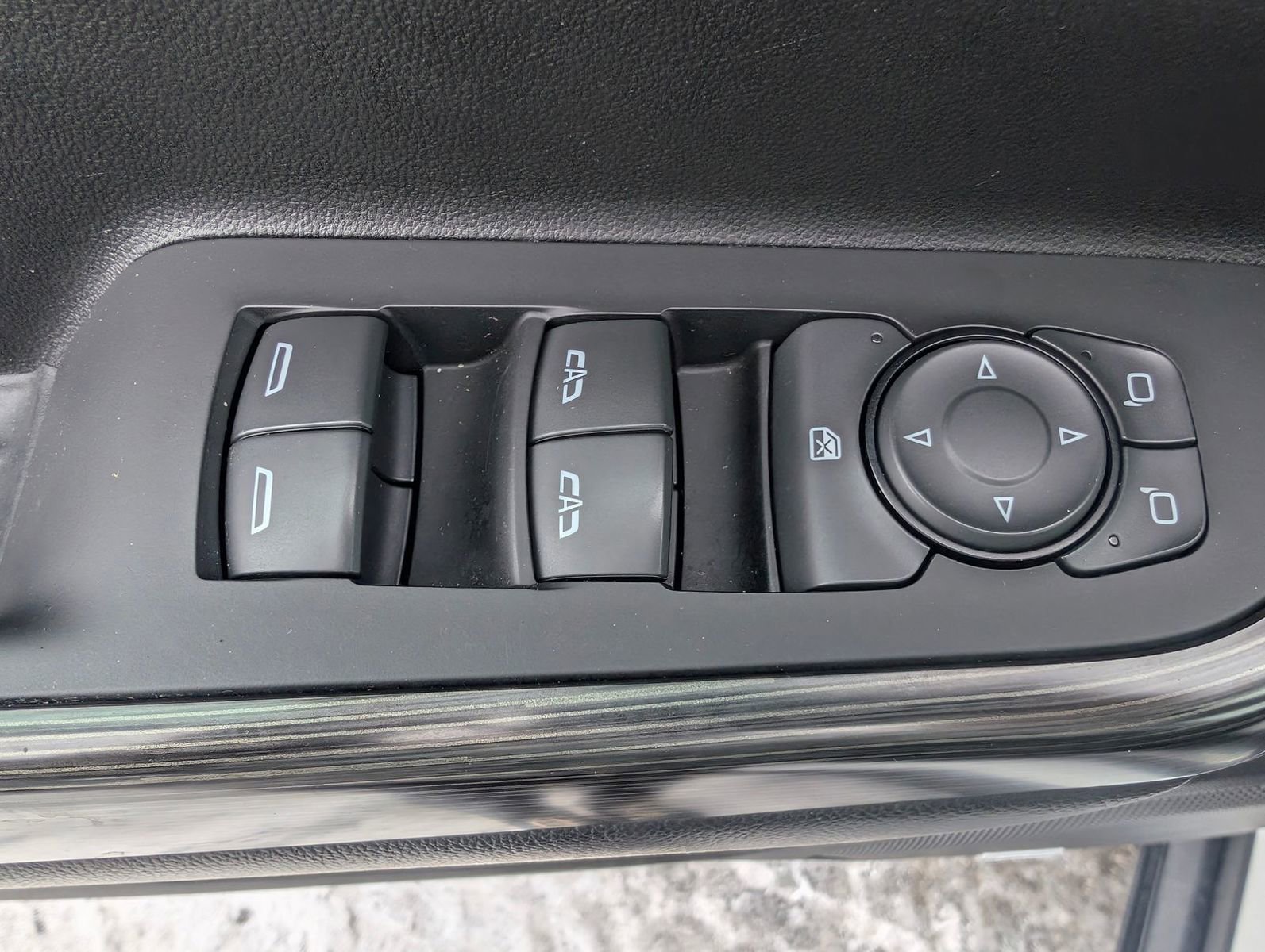 Used 2023 GMC Acadia SLT image 8