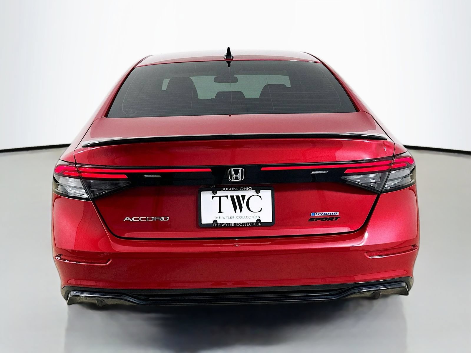 Used 2024 Honda Accord Sport image 6