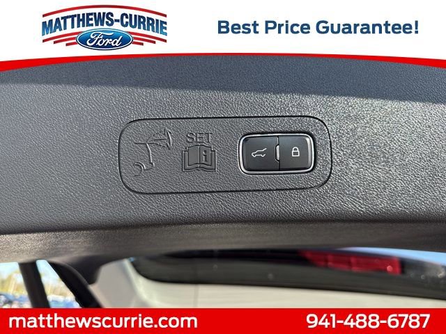 Used 2025 Lincoln Aviator Reserve w/ Equipment Group 201A image 13