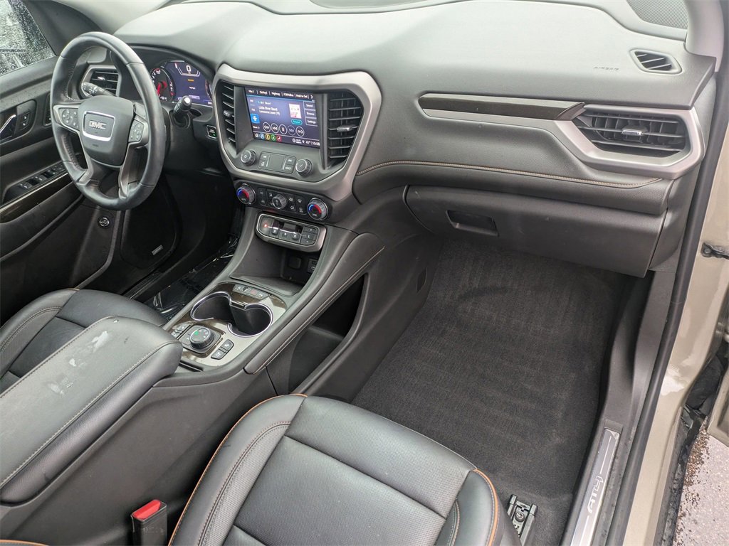 Used 2022 GMC Acadia AT4 w/ Technology Package image 28