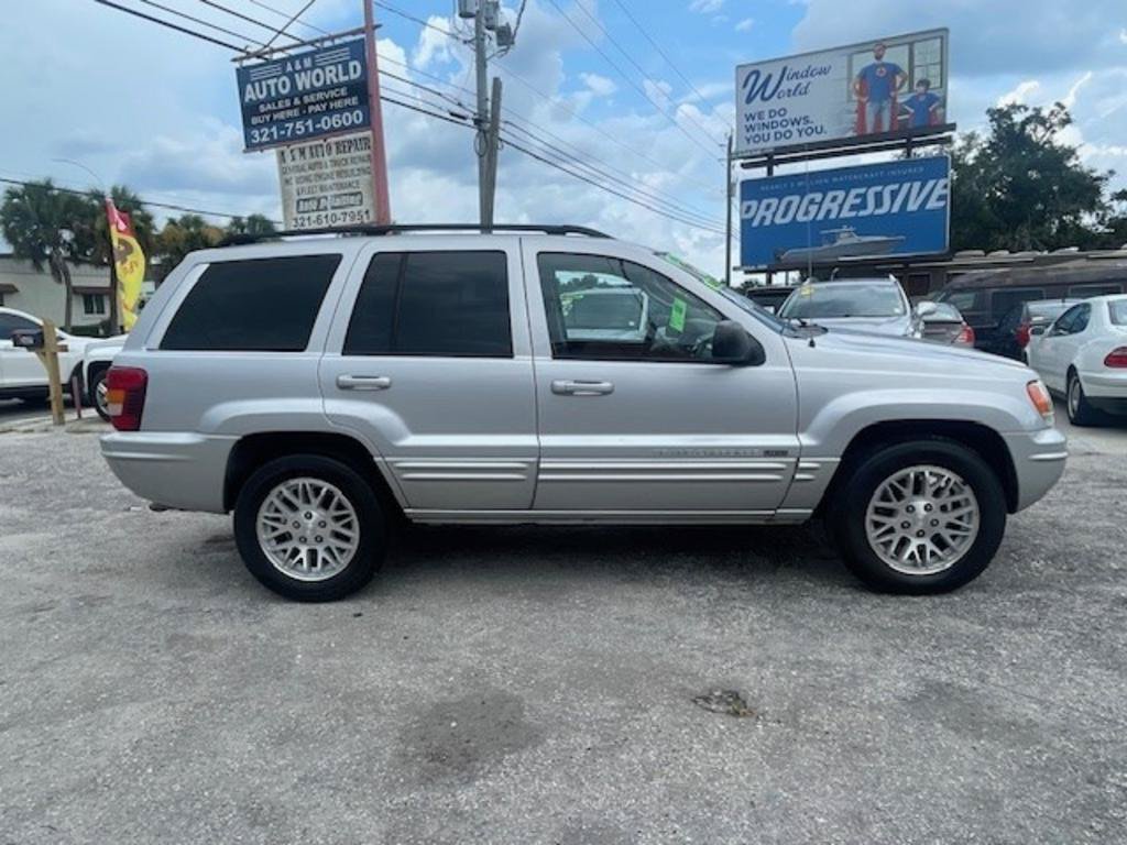 Used 2004 Jeep Grand Cherokee Limited w/ Cold Weather Group AWD/4WD image 4