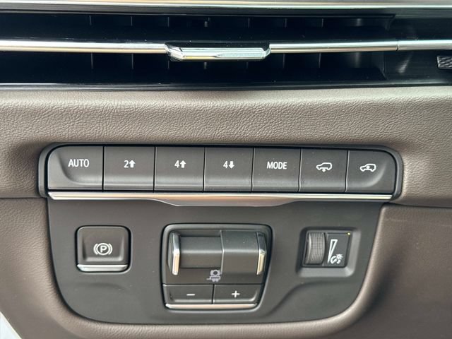 New 2026 Cadillac Escalade Luxury w/ Touring Package AWD/4WD image 34