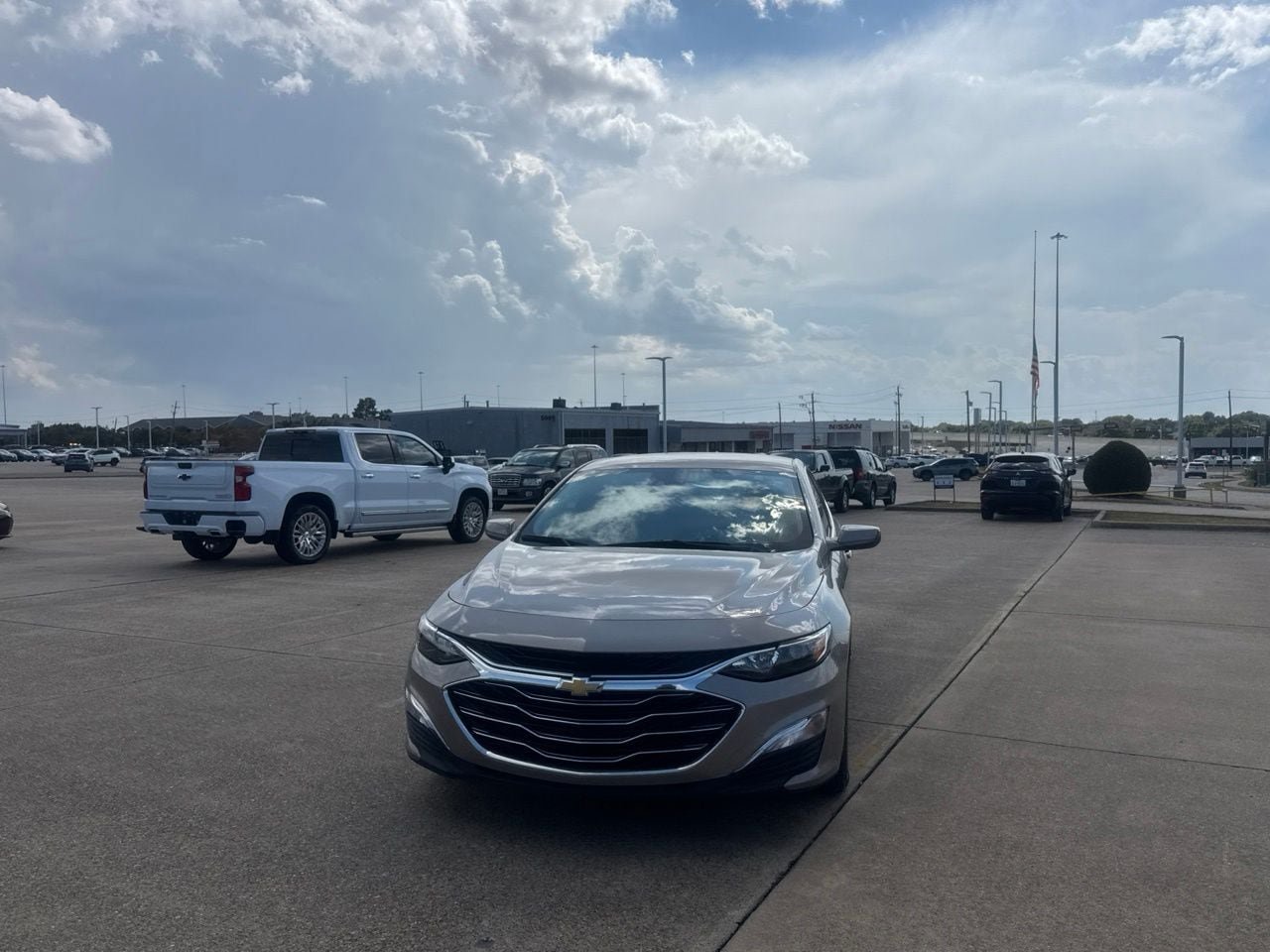 Used 2025 Chevrolet Malibu LS FWD image 6