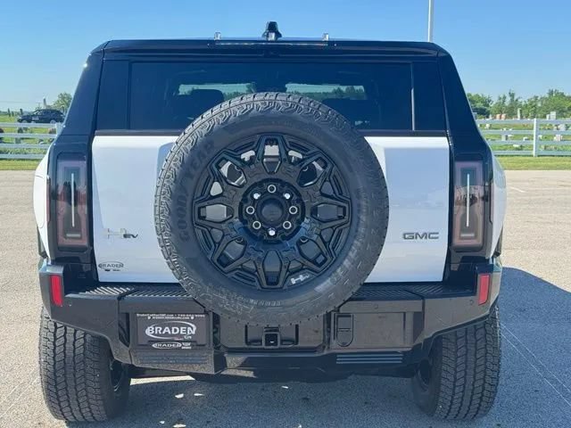 New 2026 GMC Hummer EV SUV w/ LPO, Illumination Package AWD/4WD image 6