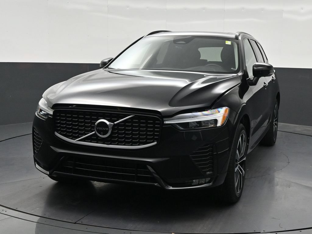 Used 2024 Volvo XC60 B5 Plus w/ Protection Package Premier AWD/4WD image 9