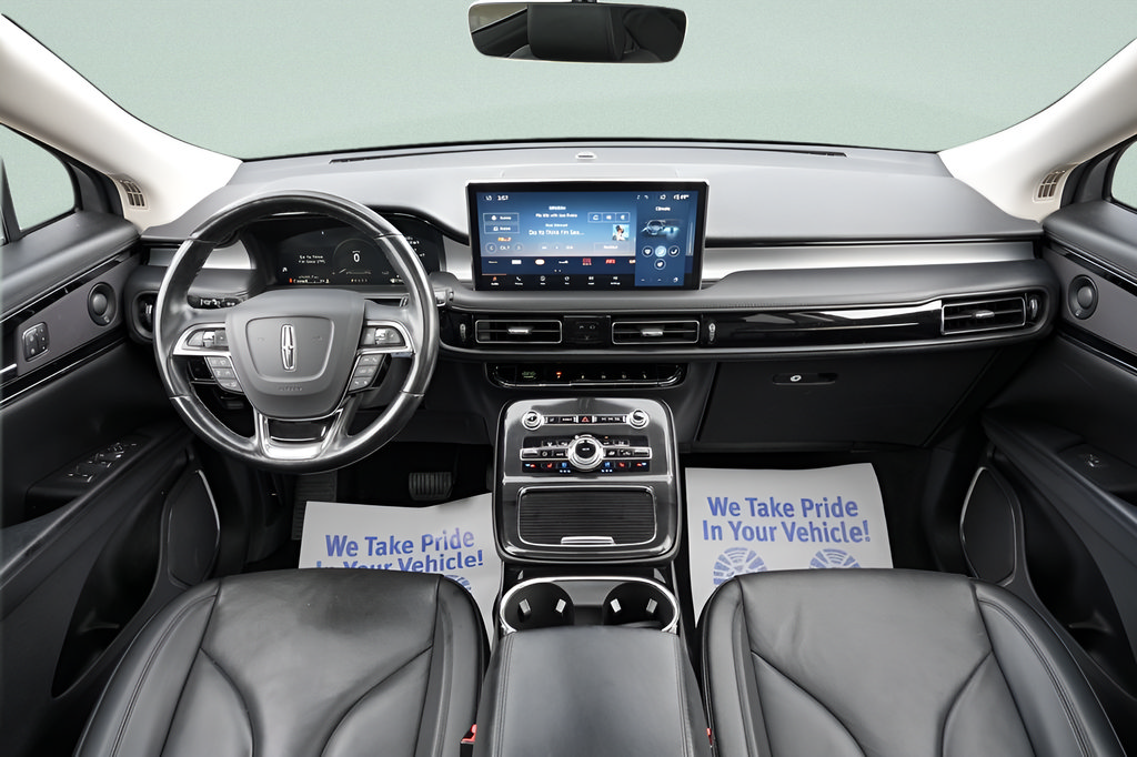 Used 2023 Lincoln Nautilus Reserve AWD/4WD image 19