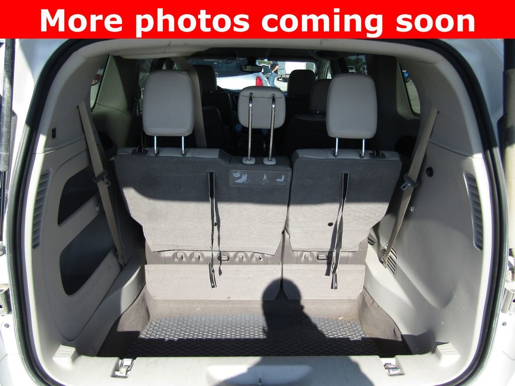 Used 2017 Chrysler Pacifica Touring-L FWD image 15