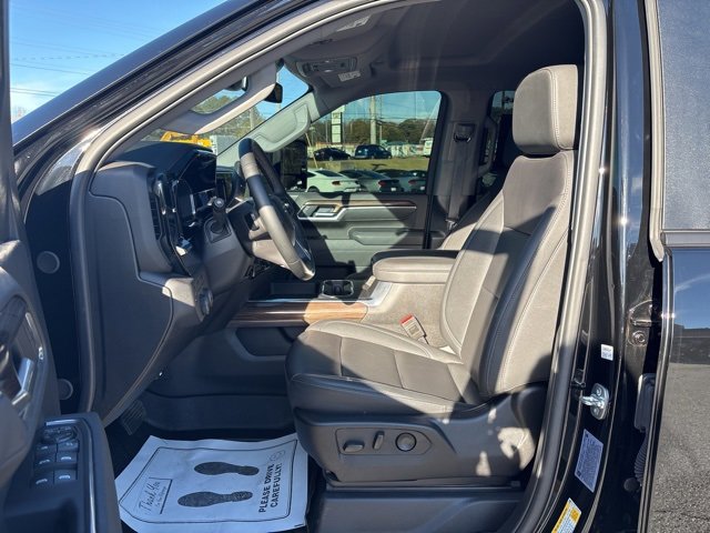 Used 2025 Chevrolet Silverado 2500 LT w/ Trail Boss Package image 13