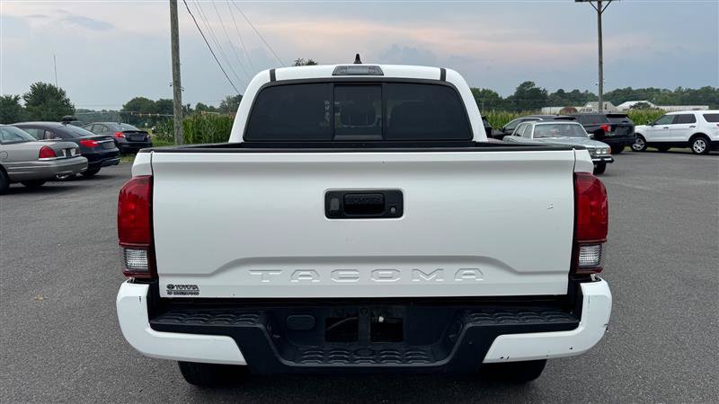Used 2022 Toyota Tacoma SR w/ SR Convenience Package RWD image 15