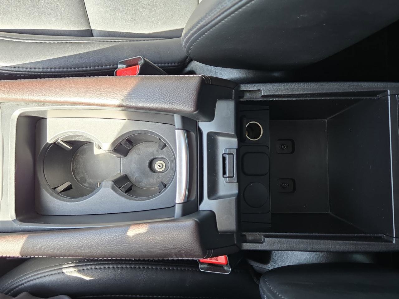 Used 2018 MAZDA MAZDA3 Touring FWD image 26