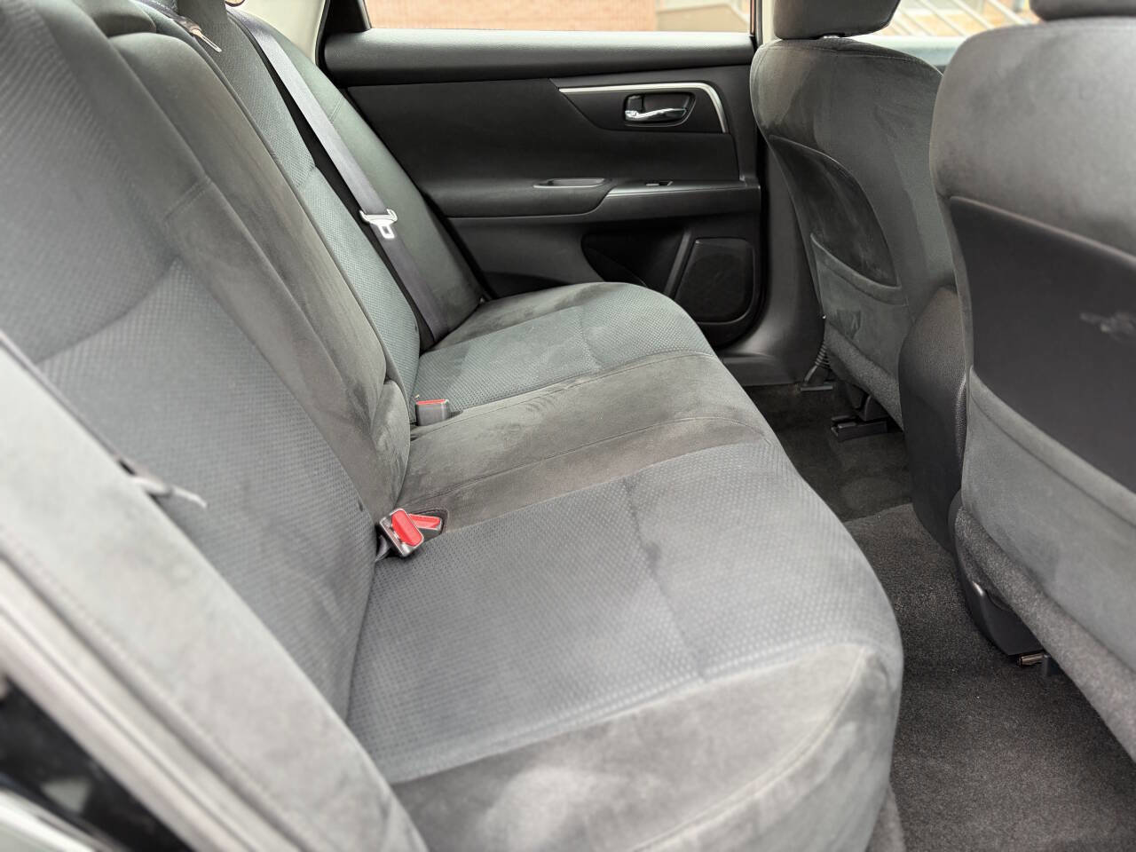 Used 2015 Nissan Altima 2.5 S w/ Power Driver Seat Package FWD image 16