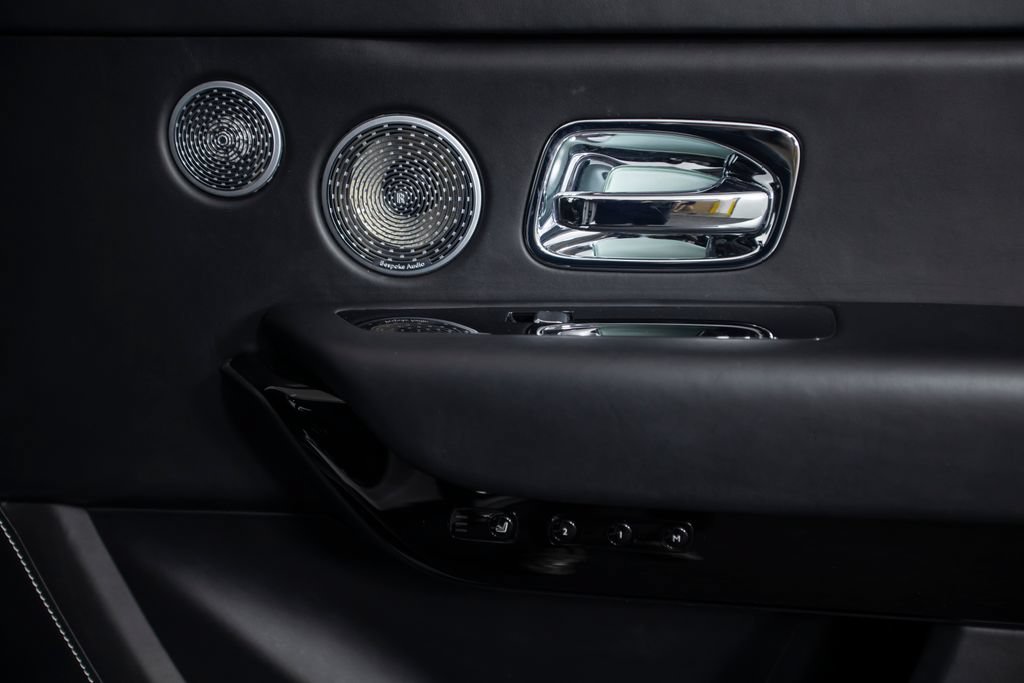 Used 2019 Rolls-Royce Cullinan AWD/4WD image 36