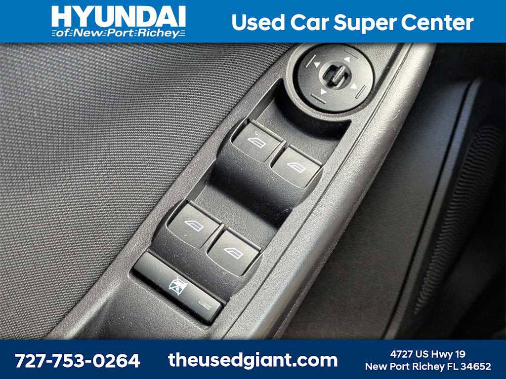 Used 2016 Ford Focus SE image 22