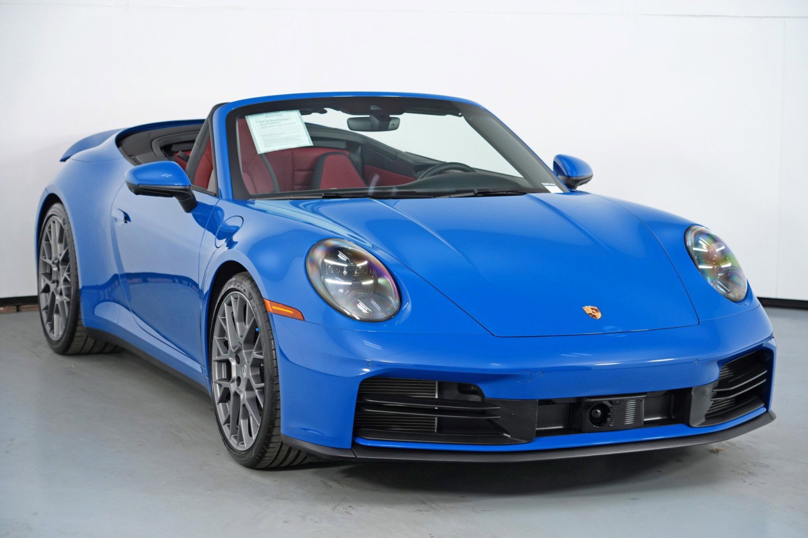 Used 2025 Porsche 911 Carrera RWD image 54
