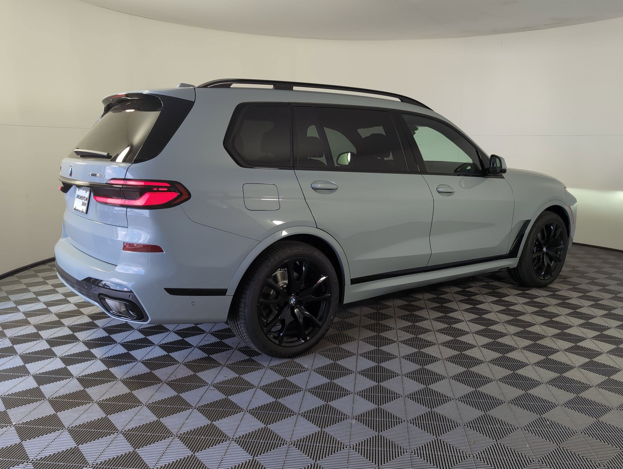 New 2026 BMW X7 xDrive40i w/ M Sport Package image 7